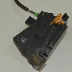 Fechadura porta traseira direita Spin 1.8 8V LT 1358869