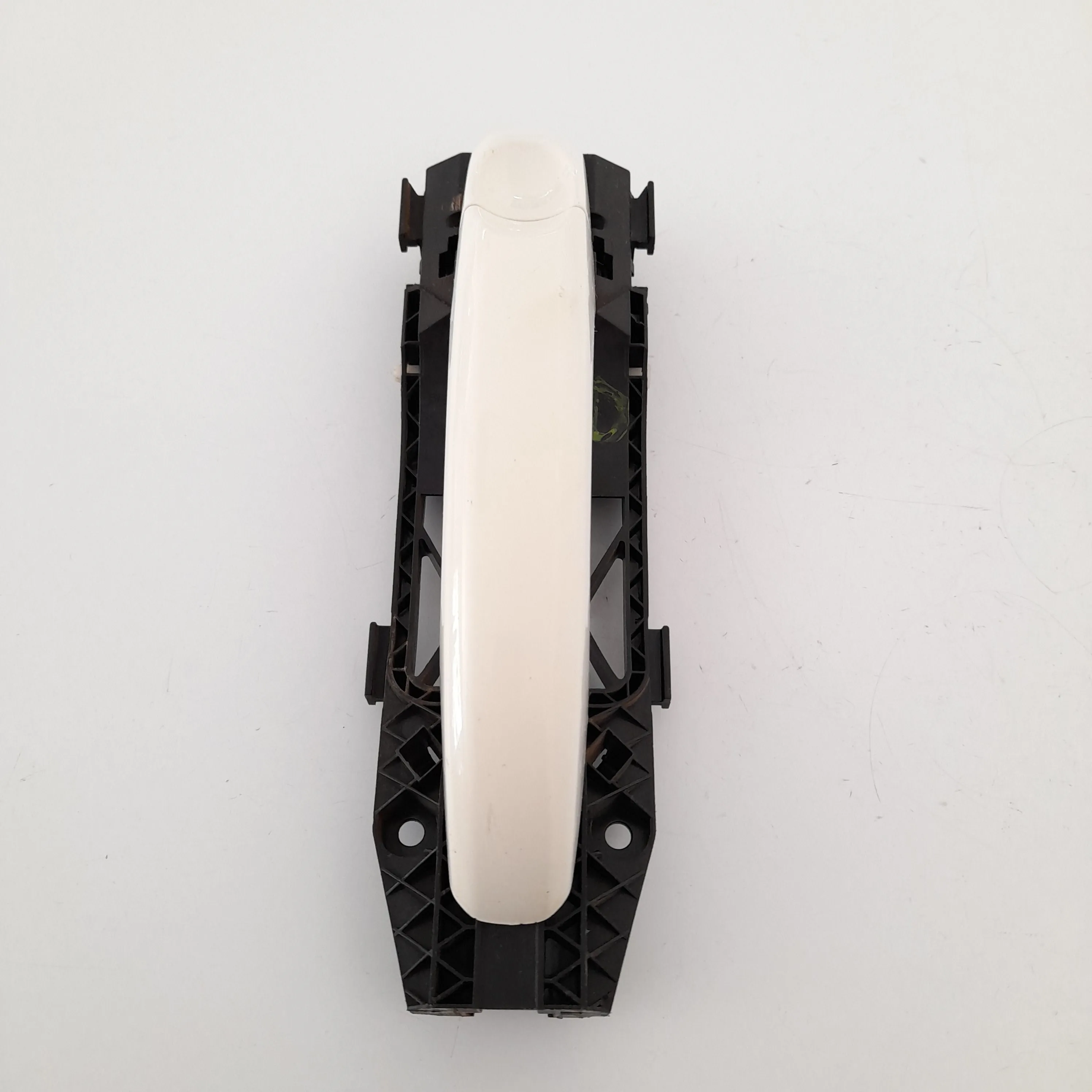 Maçaneta externa porta tras dir Amarok 4x4 biturbo 180cv