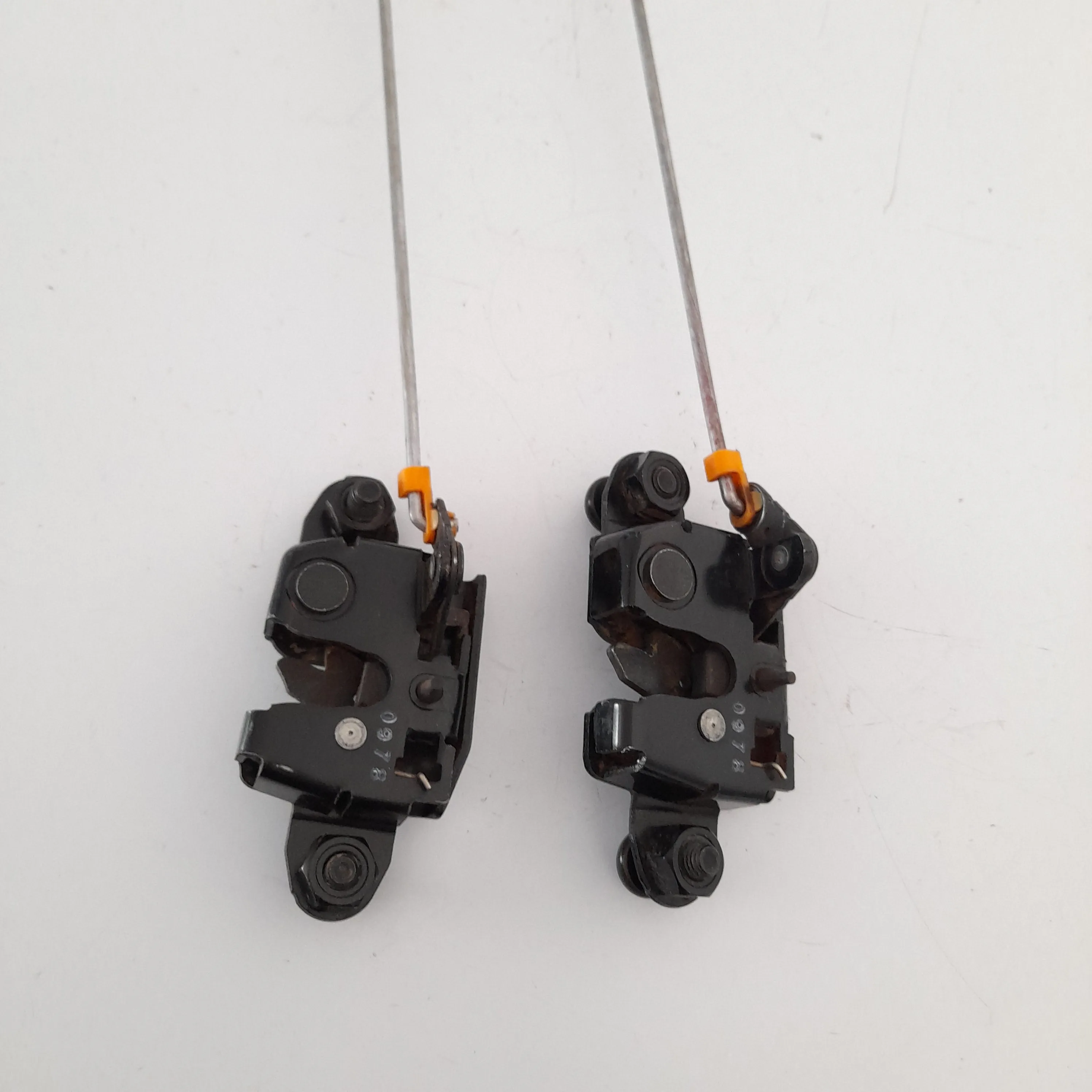 Fechadura tampa traseira (par) Ranger 3.2 XLT 2019 aut