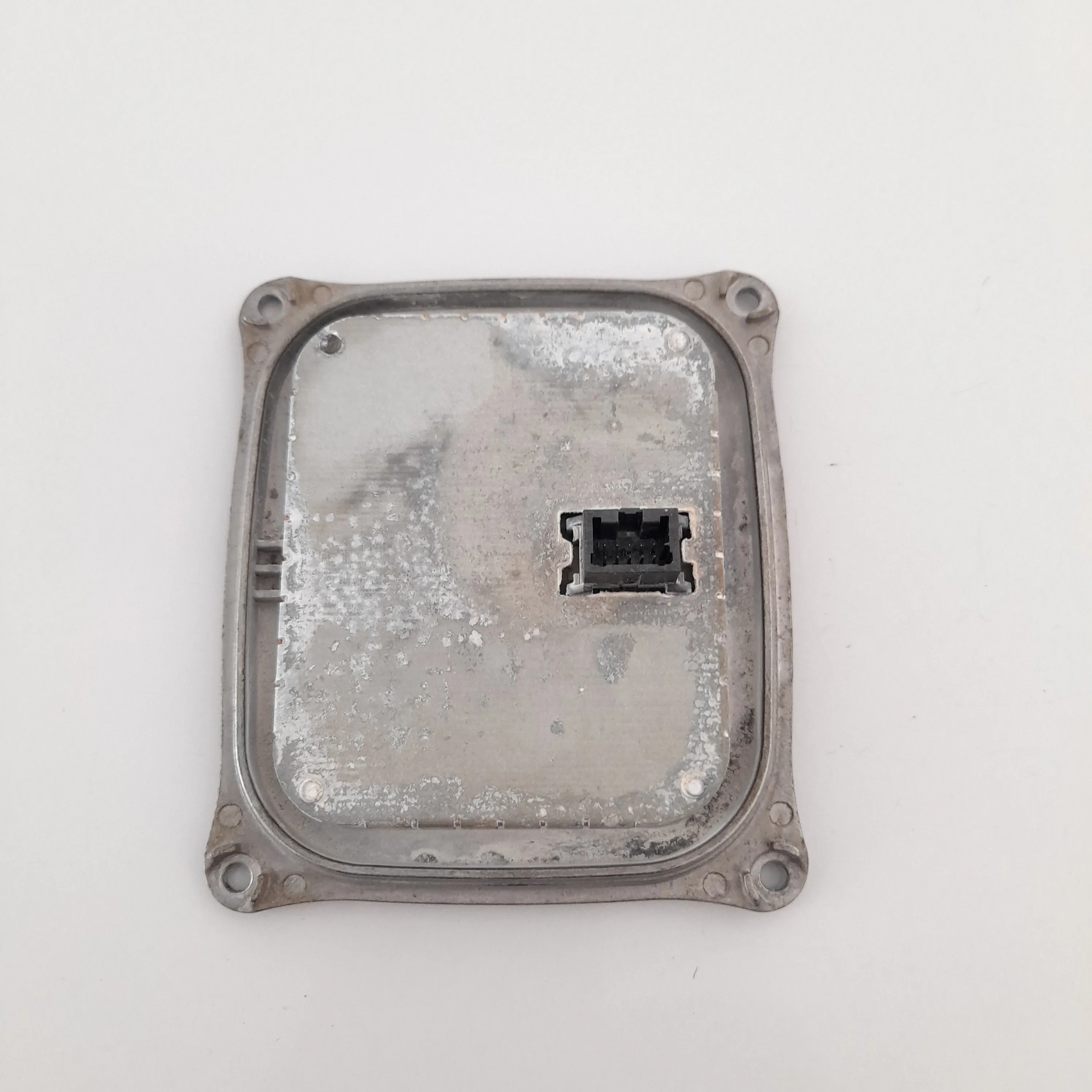 Reator Led Do Farol esq trailblazer 2.8 ltz 2018