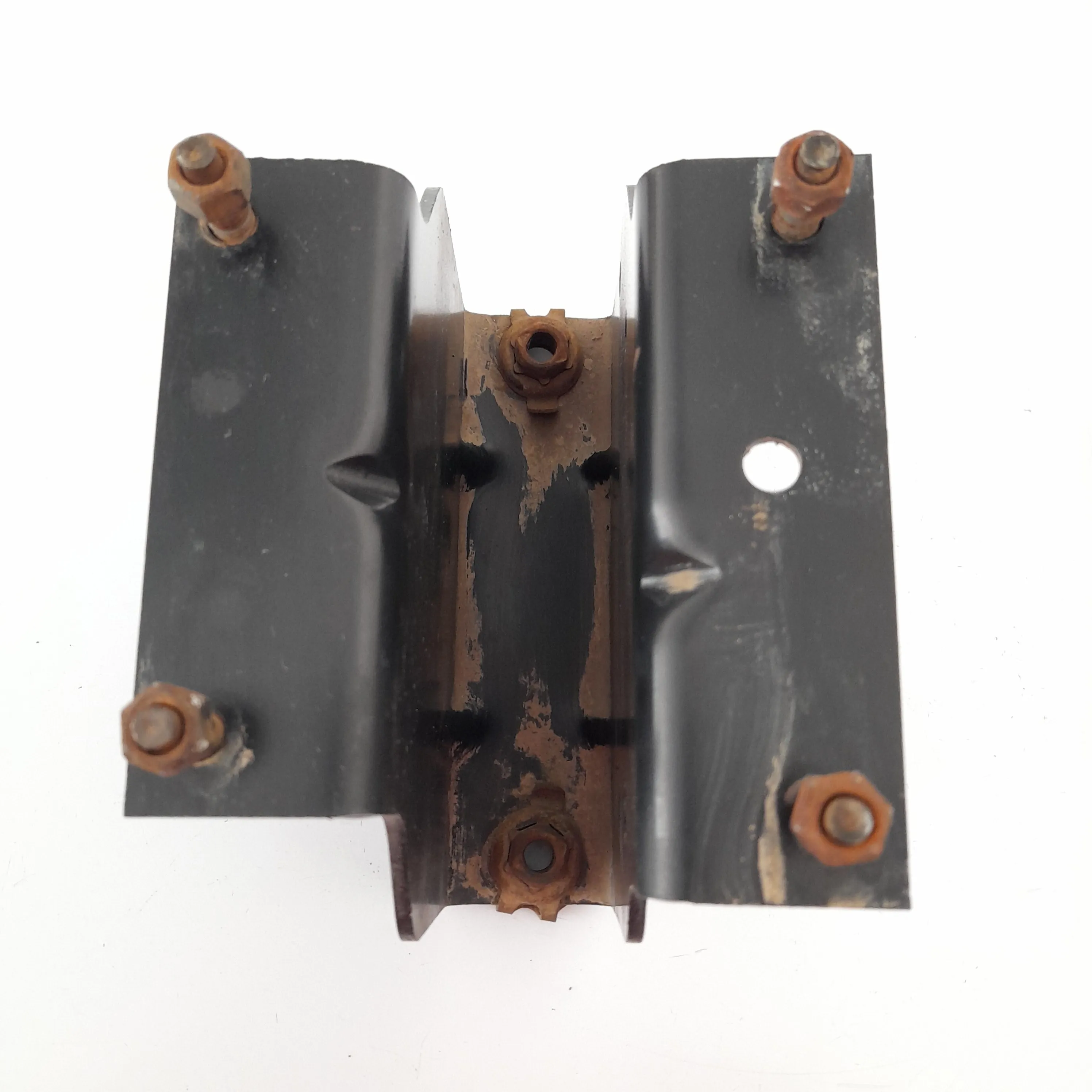 Suporte do rolamento do cardãn tras Da F4000 2.8 cummins 2015 | Tumbo -  Peças automotivas de desmanche veicular