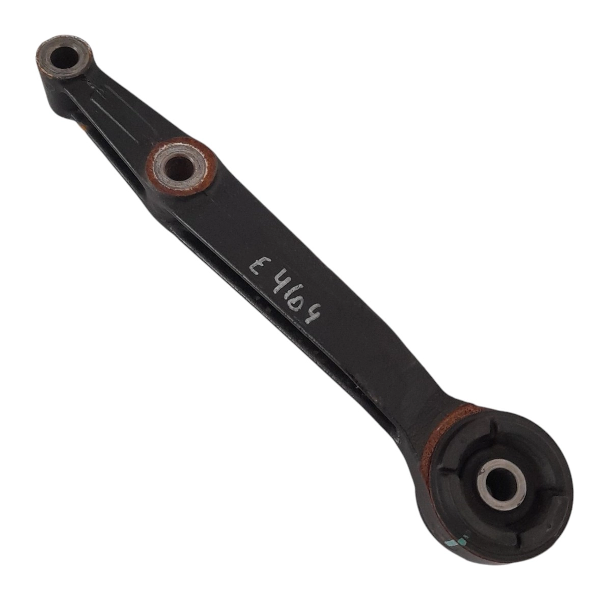Suporte do diferencial dianteiro direito Hilux 2.8 4x4 2019 aut 0km