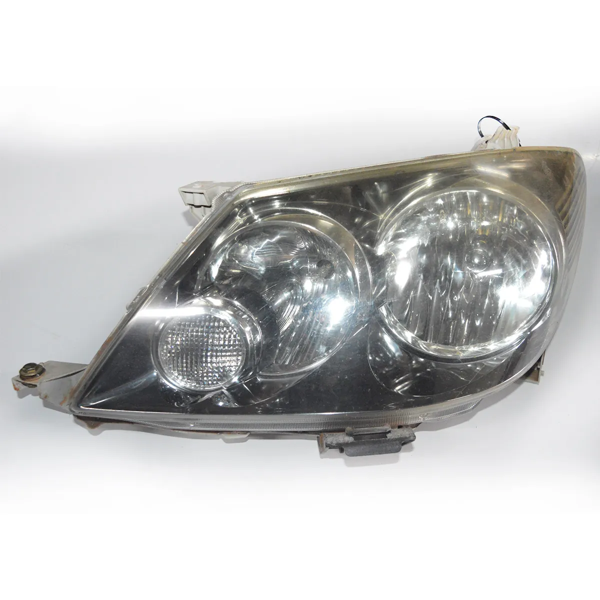 Farol esquerdo Hilux SW4 3.0 4x4 Aut 2008