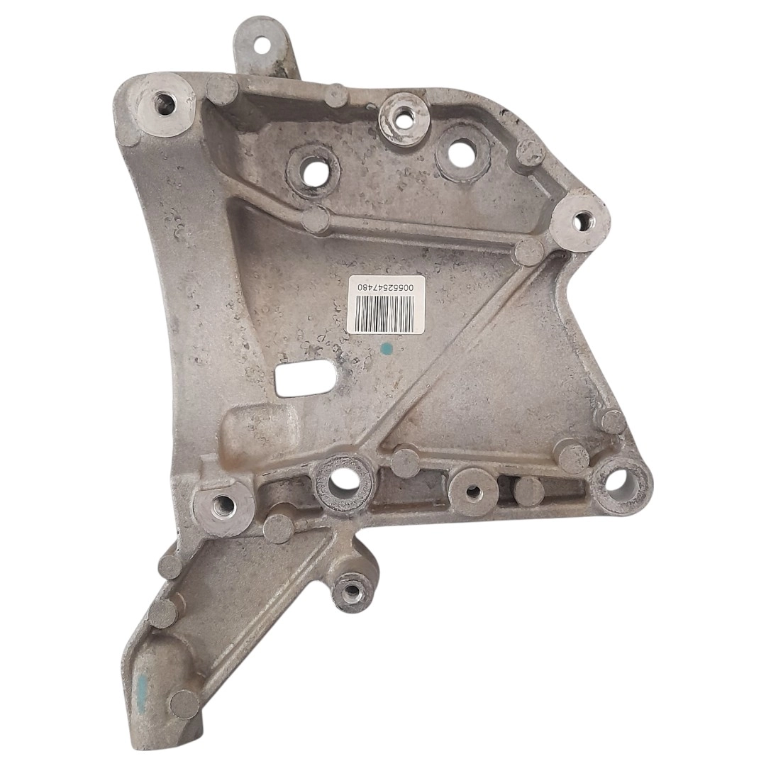 Suporte do Compressor Fiat Toro 2.0 diesel AUT 2017