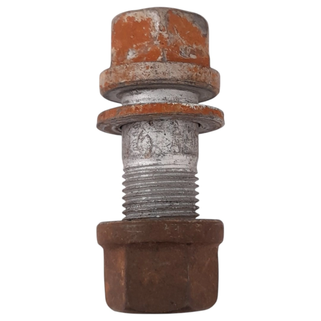 Parafuso do cardãn Da Hilux 3.0 163cv 2005/2011 | Tumbo - Peças automotivas  de desmanche veicular