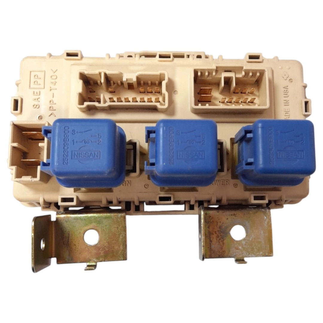 Caixa de Fusíveis Interno Frontier 2.8 mwm 2006 Eletrônica