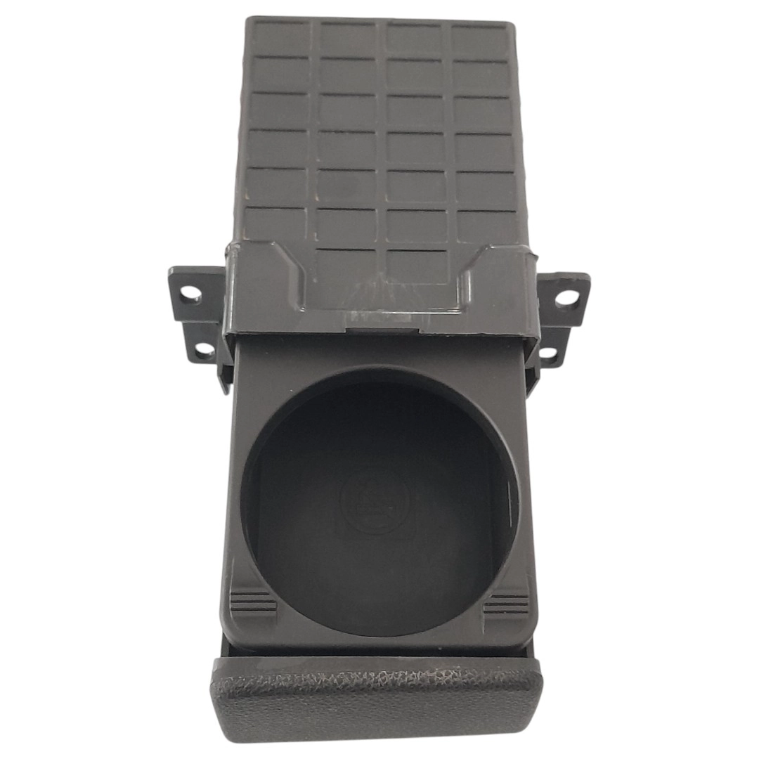 Porta copos lado direito Trailblazer 200cv LTZ 2015