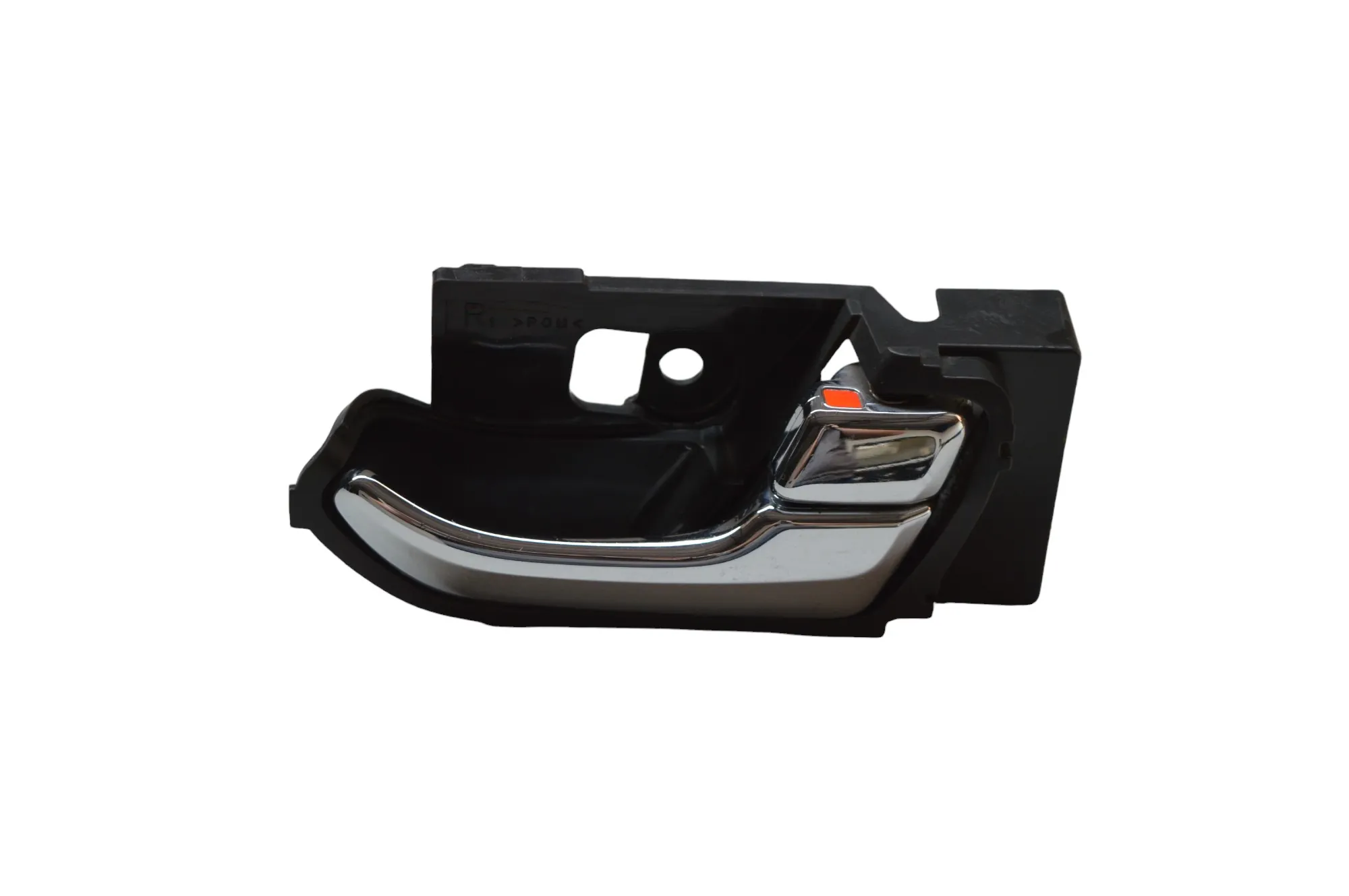 Puxador interno dianteiro direito Trailblazer 200cv LTZ 2015
