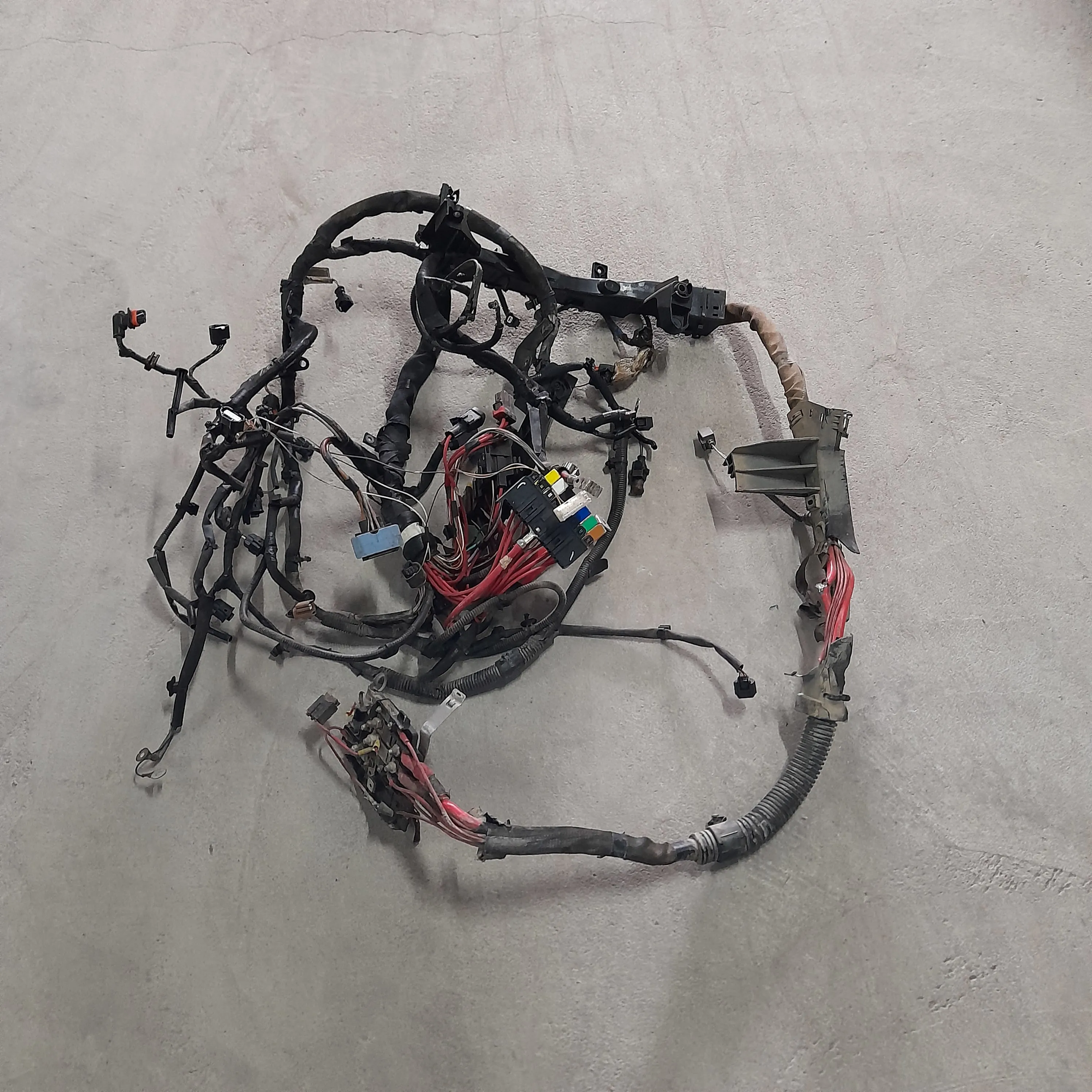 Chicote do motor Renault Master 2.3 2019