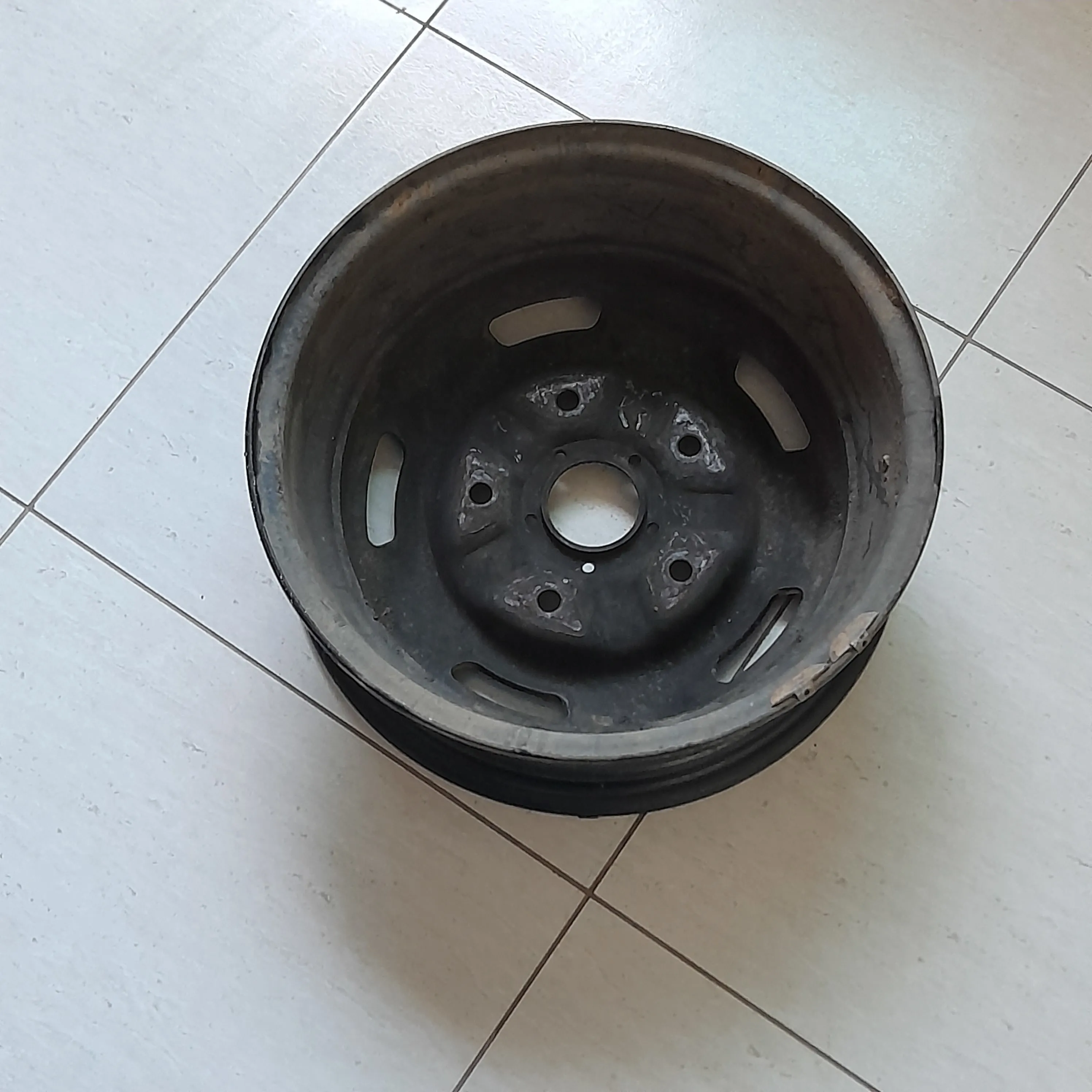 Roda de ferro Aro16 Ford Transit 2.4 2011 