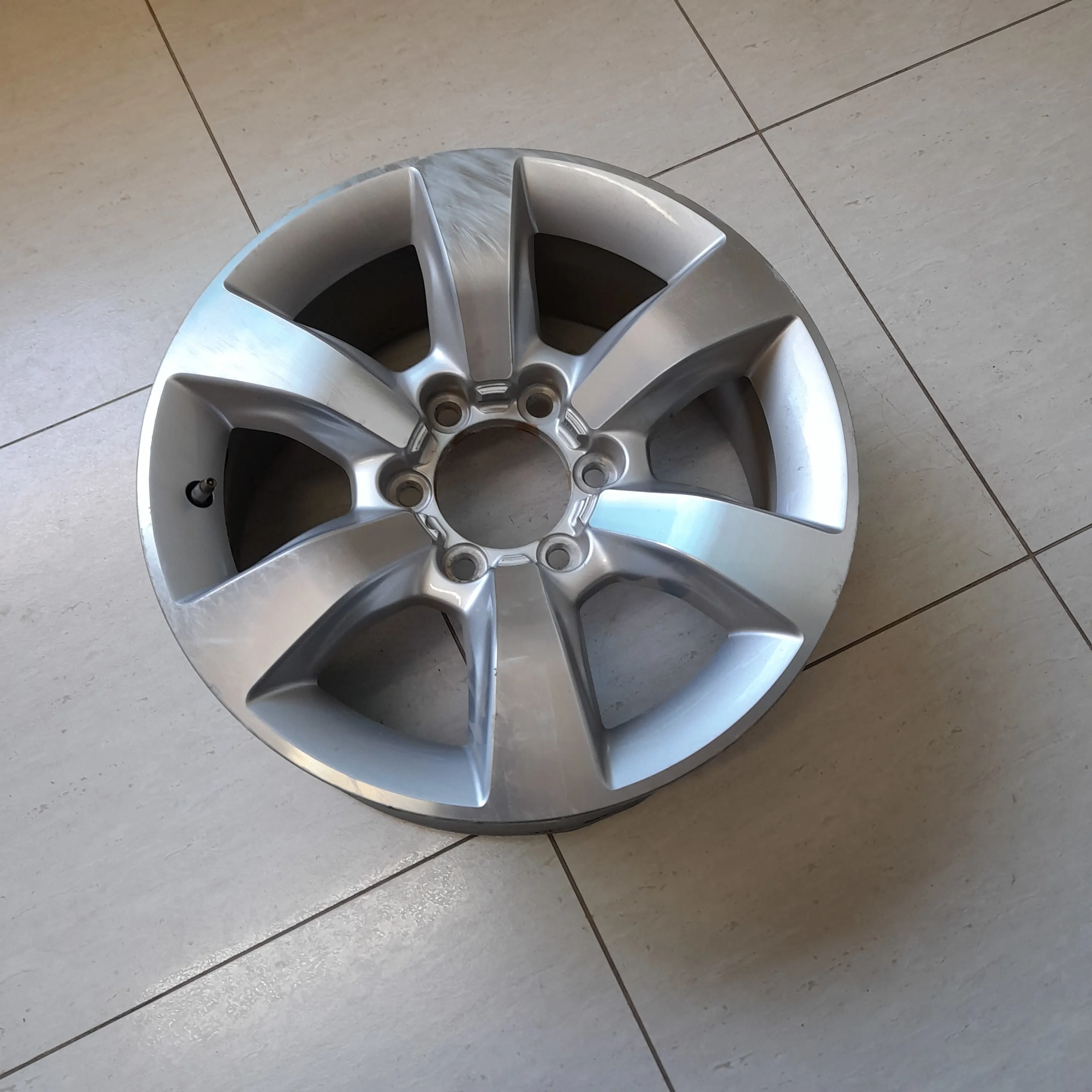 Roda de liga leve Aro 16 Trailblazer 180cv aut. 2013