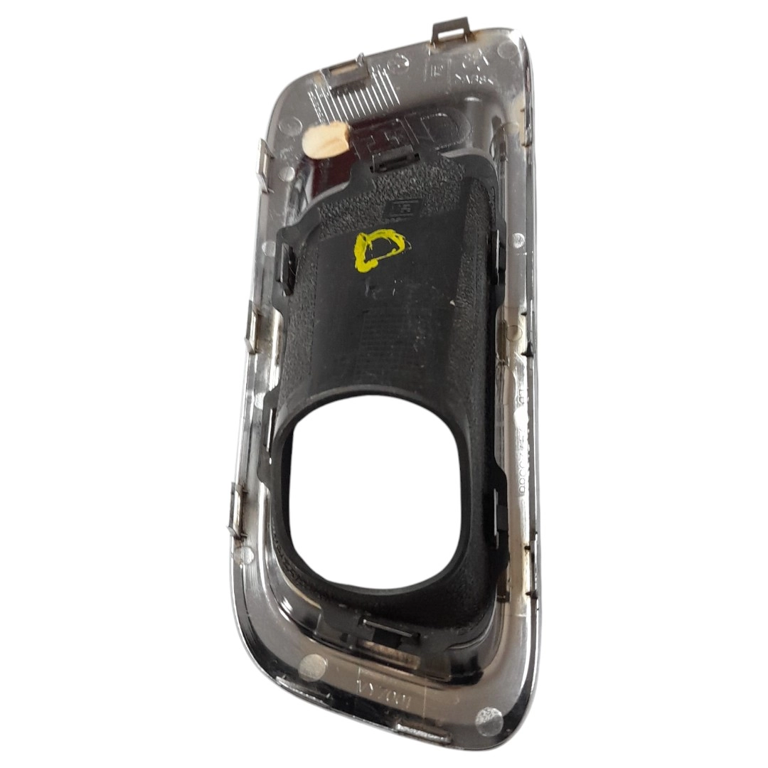 Moldura Farol de Neblina Direito Trailblazer 2.8 180cv 2013
