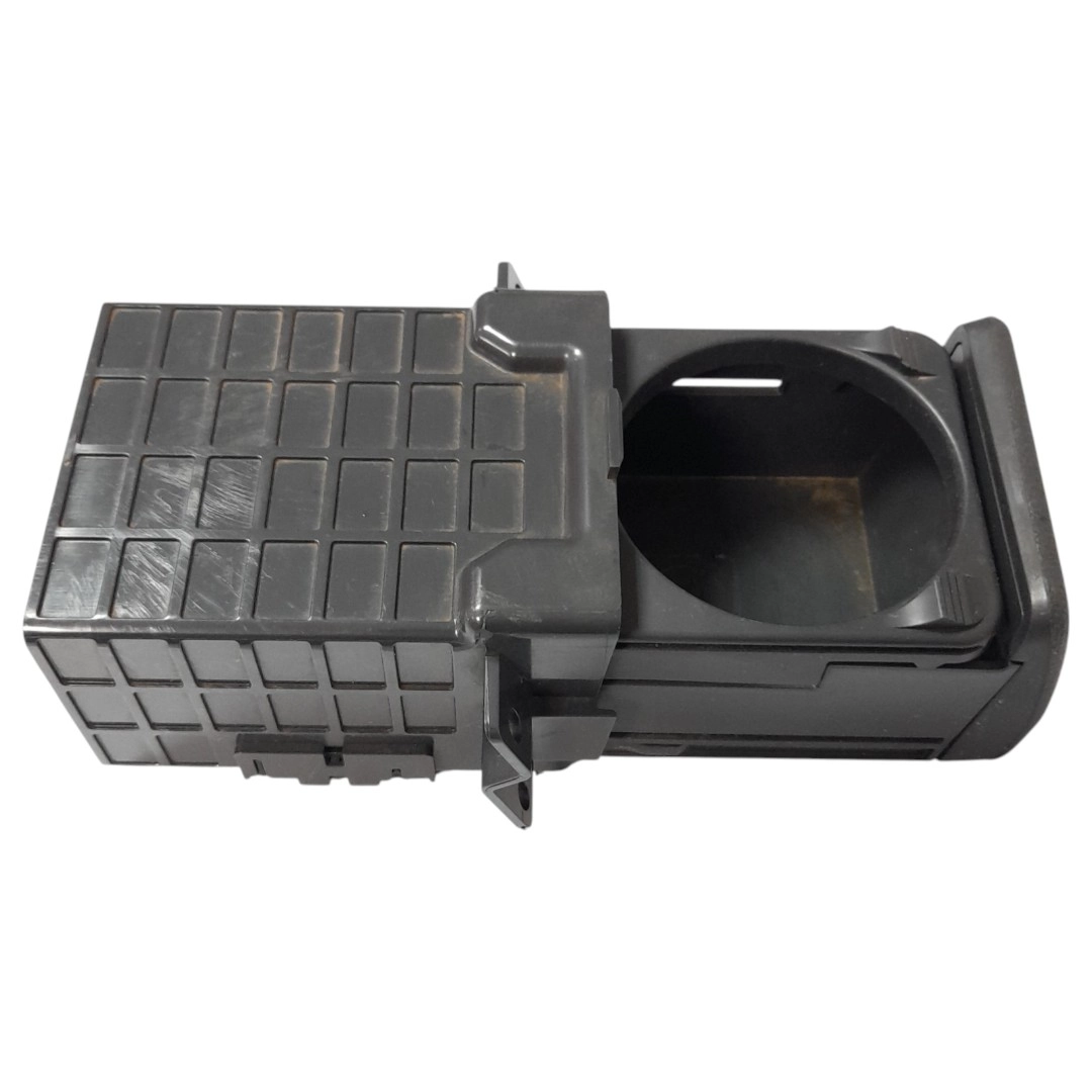 Porta Copos Do Painel Esquerdo Trailblazer 2.8 180cv 2013