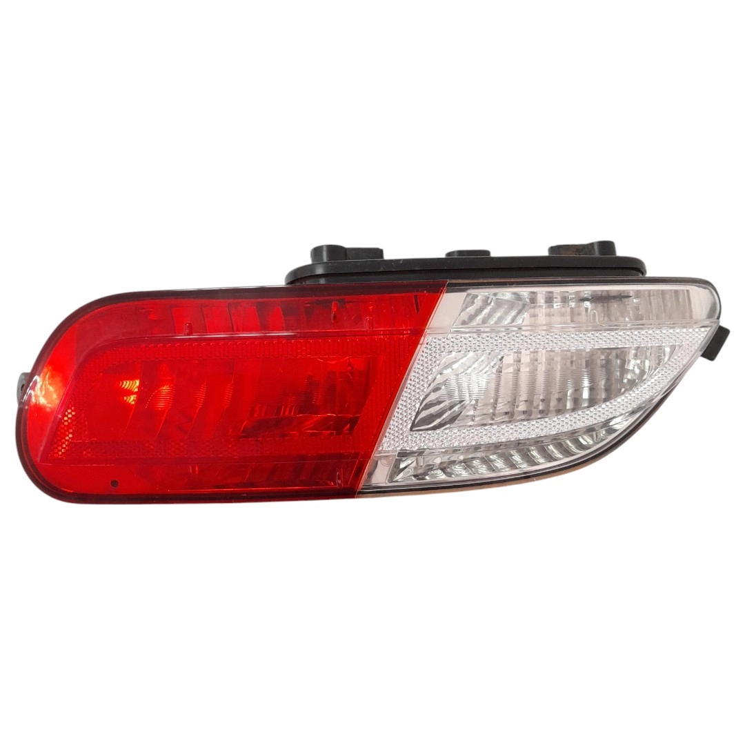 Lanterna Traseira Esquerda Trailblazer 180cv 2013 Automática