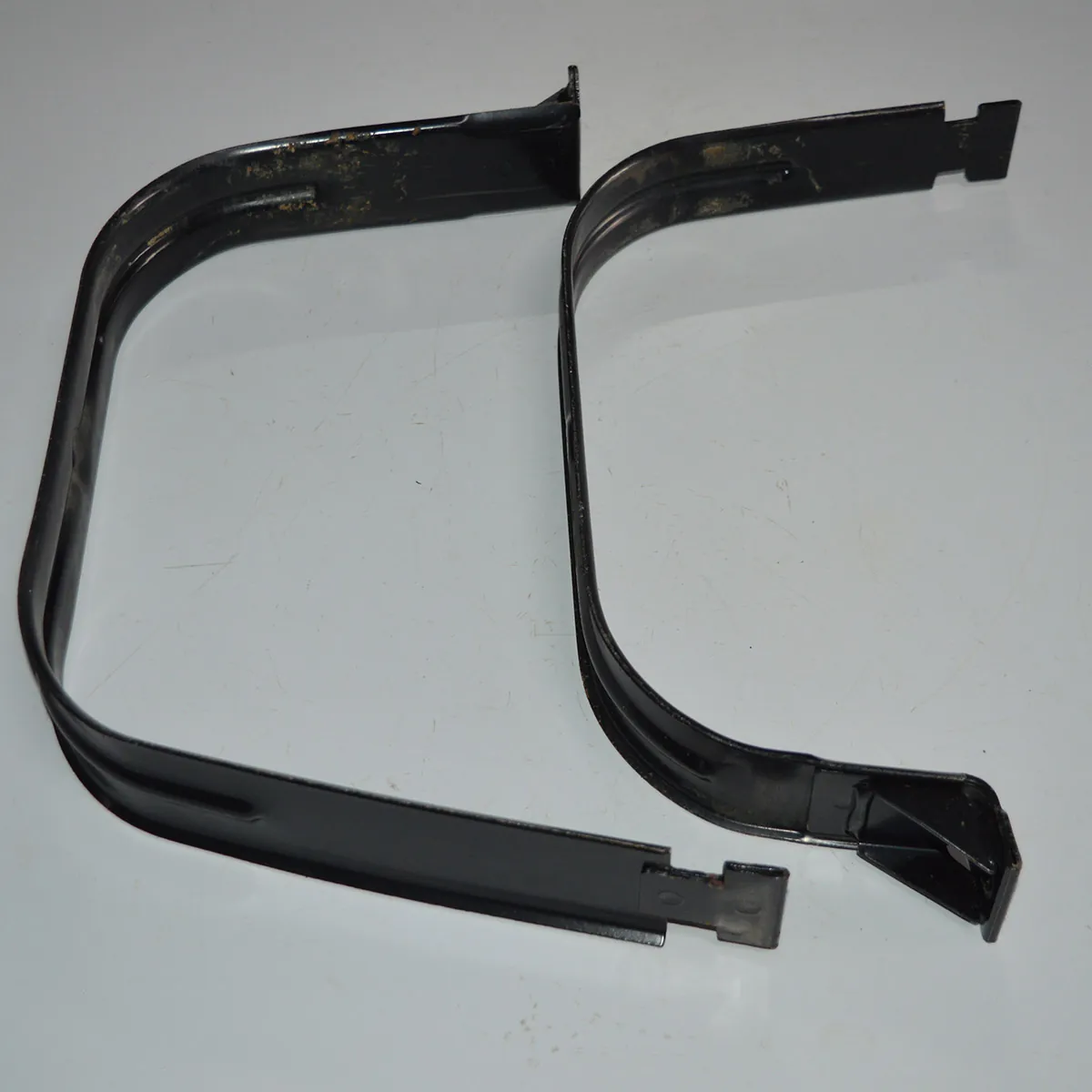 Suporte do tanque (par) Trailblazer 200cv LTZ 2015