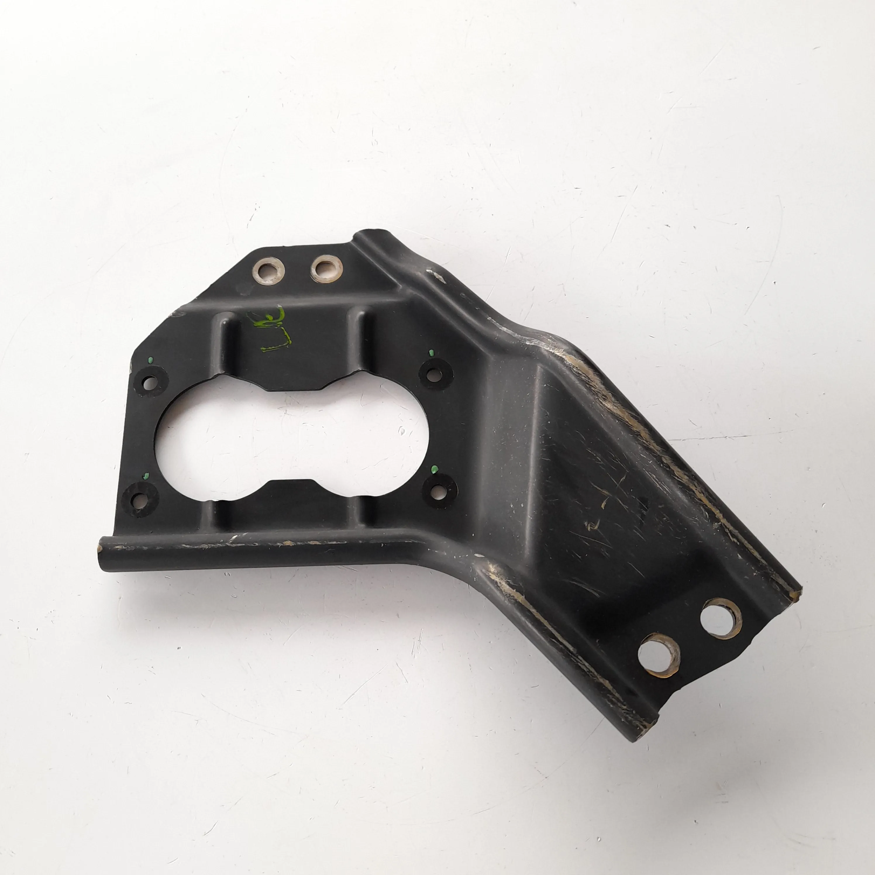Suporte do filtro de combustivel Trailblazer 180cv 2013 aut