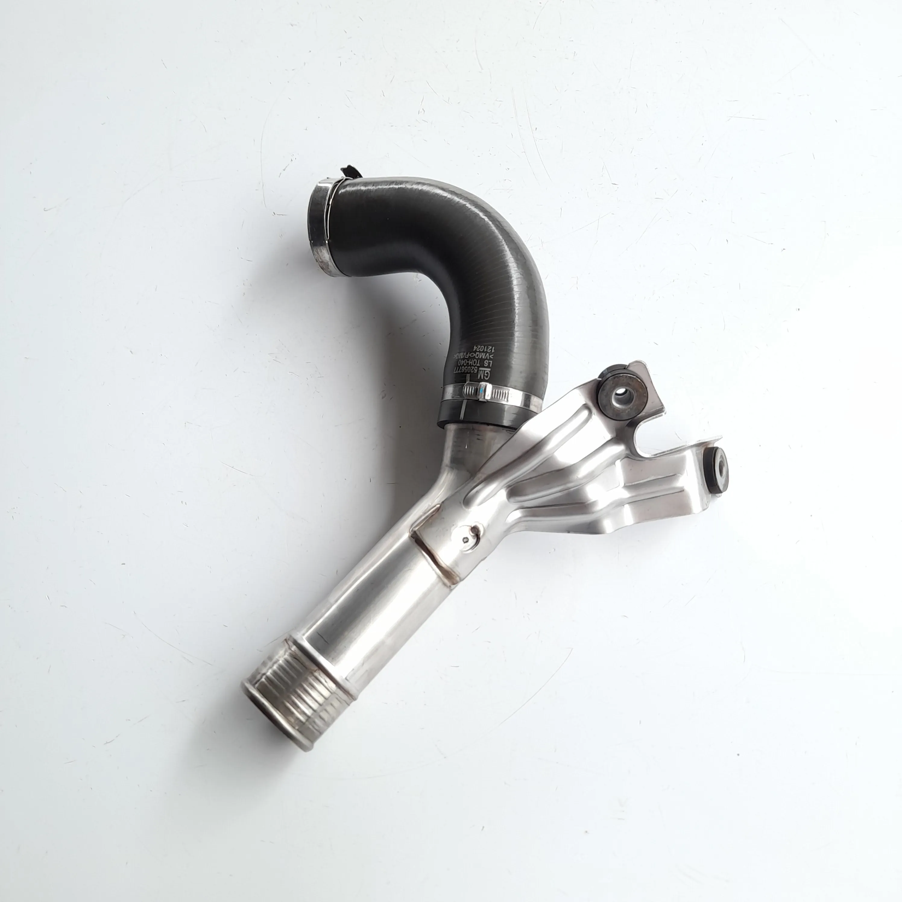 Mangueira tubo do intercooler Trailblazer 180cv 2013 aut