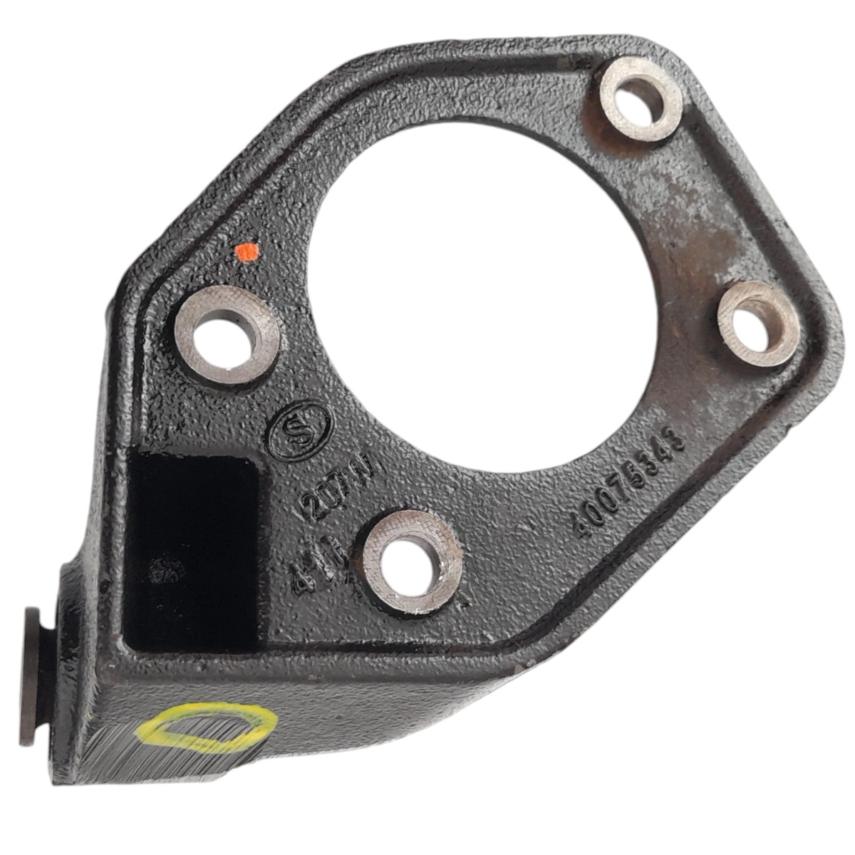 Suporte do diferencial dianteiro dir S10 2013 2.8 180CV Diesel
