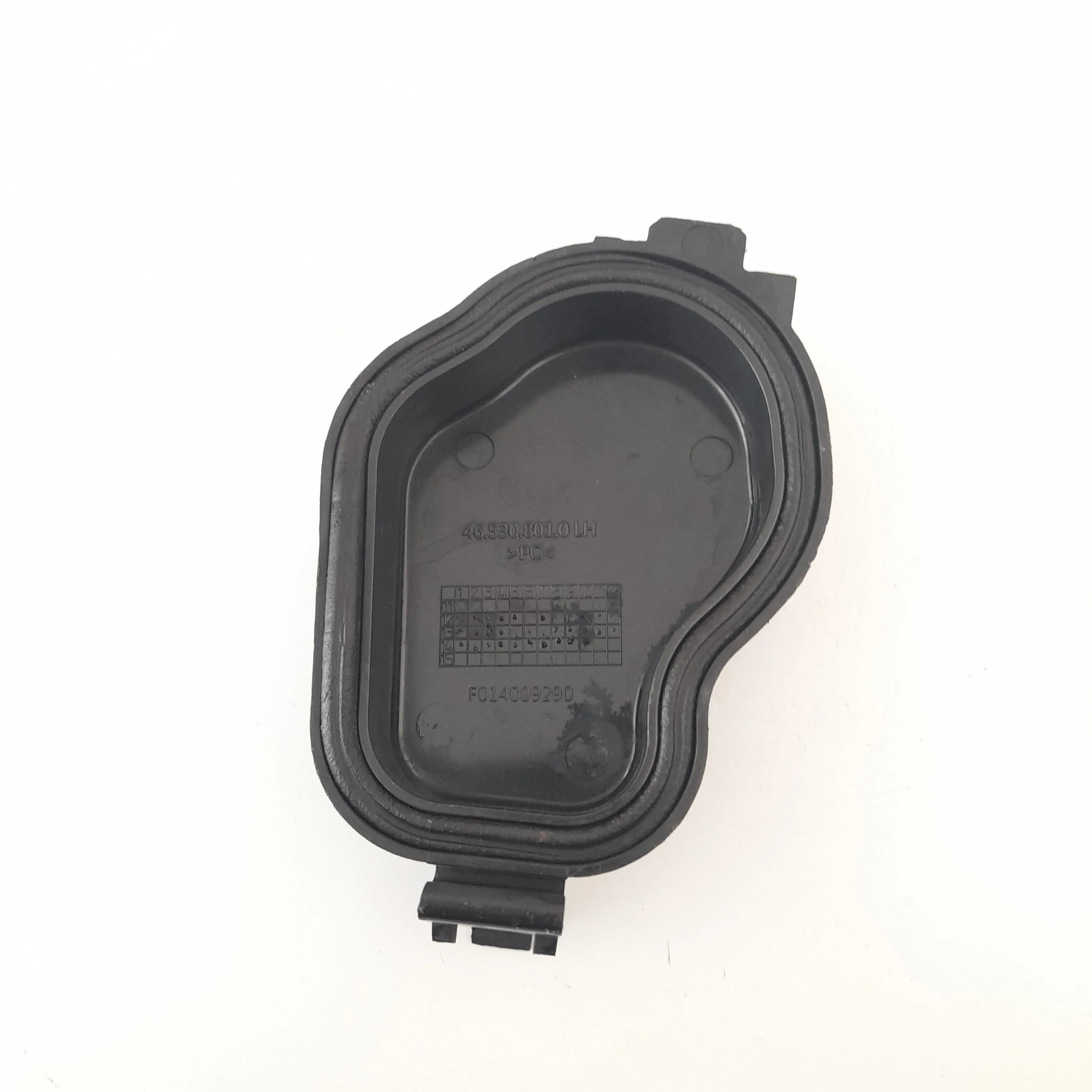 Tampa do farol esquerda S10 2.5 flex 4x2 2015