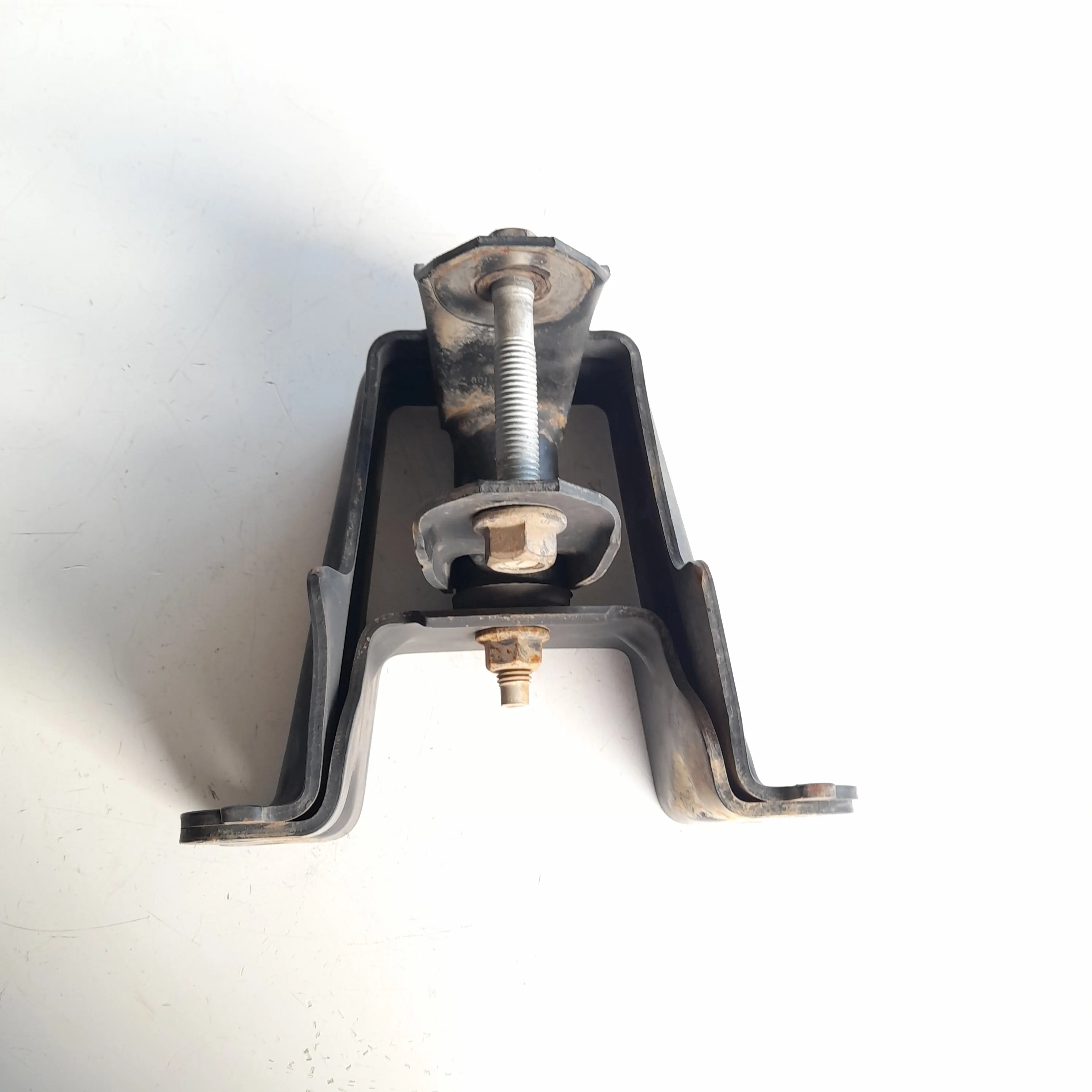 Suporte do feixe de mola traseiro Ford Transit 2.2 2012