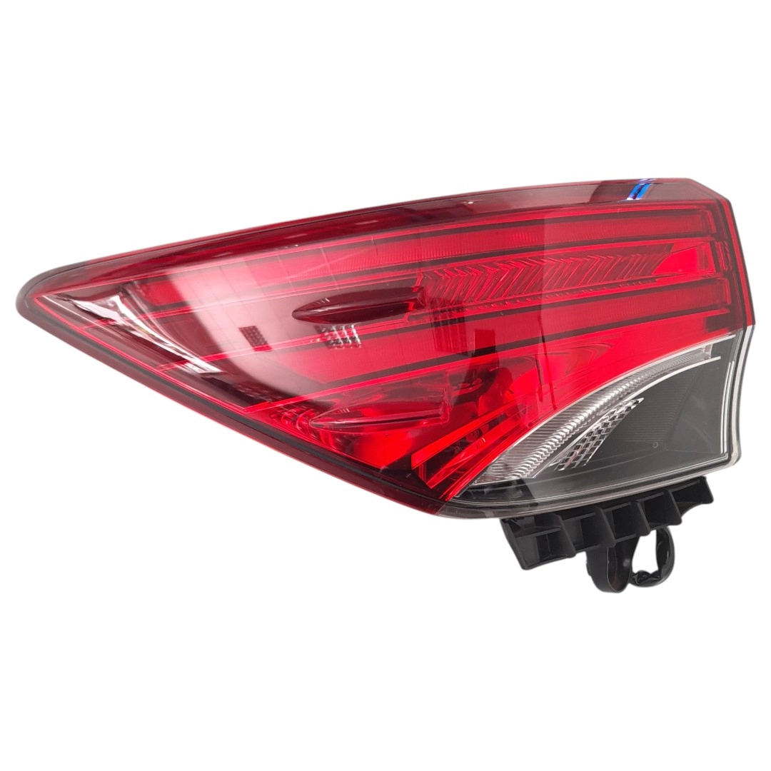 Lanterna Lateral Esquerda Hilux 2.8 sw4 2020 srx 4x4A