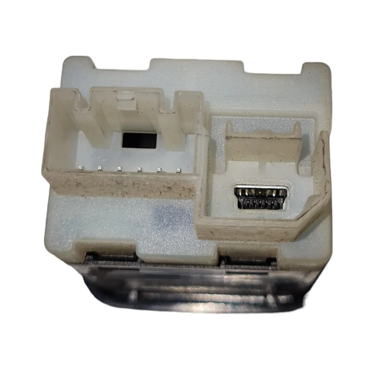 Conexão usb auxiliar S10 20 2.8 200CV 0KM
