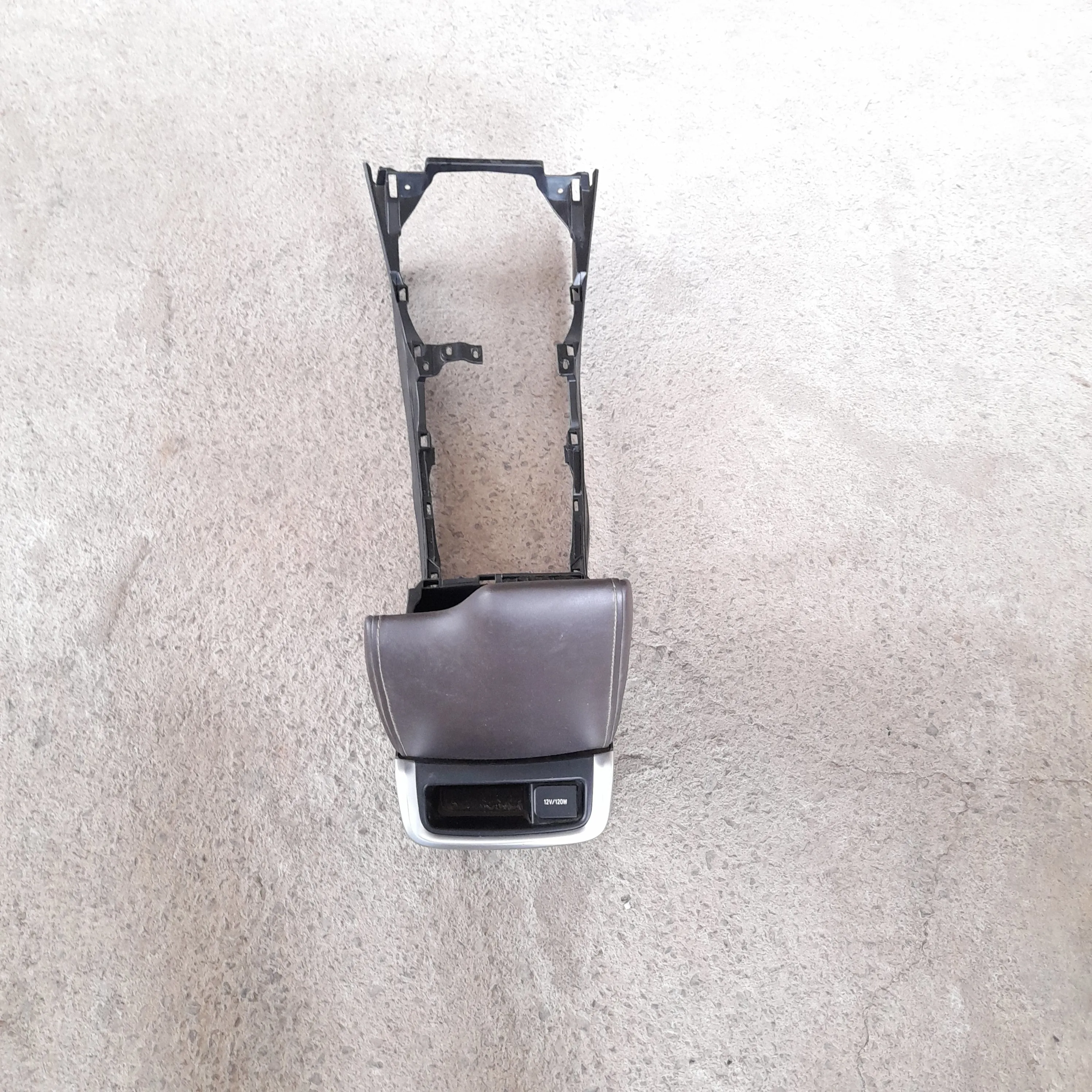 Console central dos bancos Hilux 2.8 sw4 2020 srx 4x4A