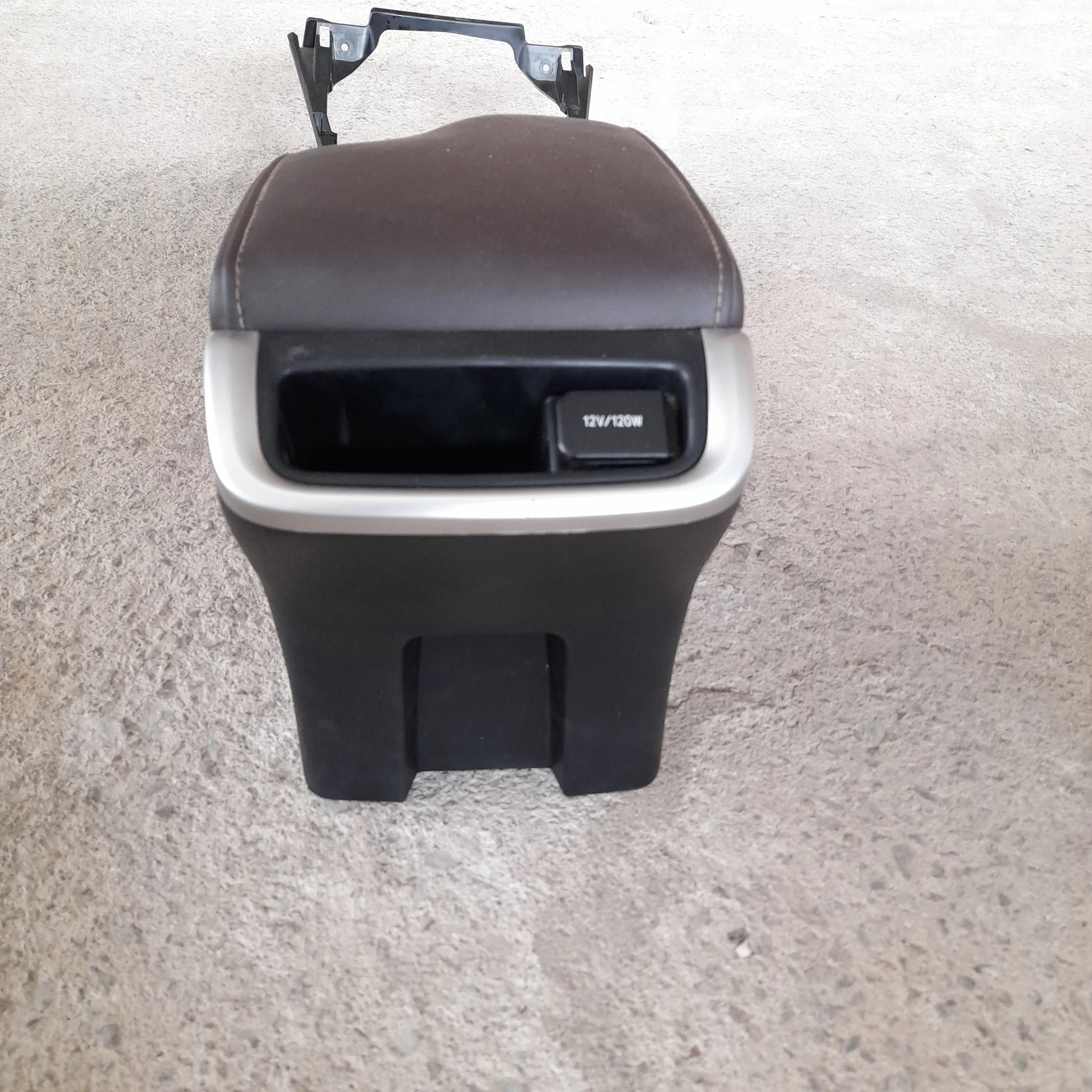 Console central dos bancos Hilux 2.8 sw4 2020 srx 4x4A