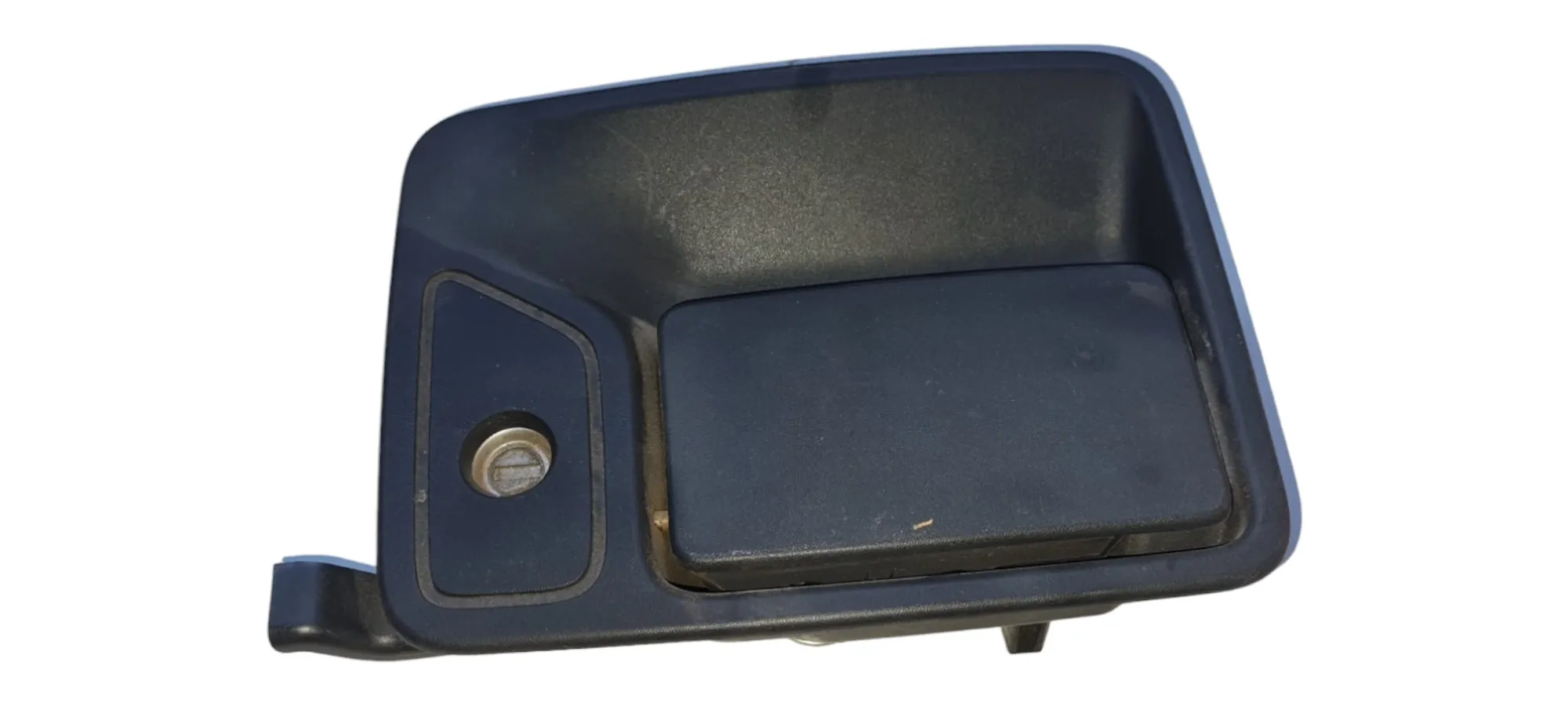 Maçaneta externa esquerda F4000 2.8 cummins 4x2 2015