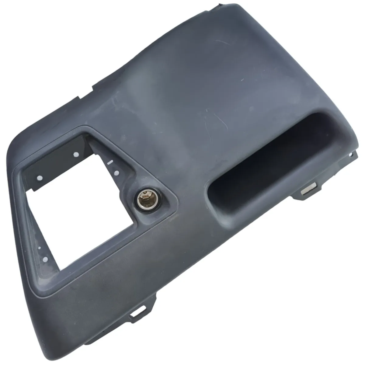 Tampa moldura Inferior do painel F4000 2.8 cummins 4x2 2015