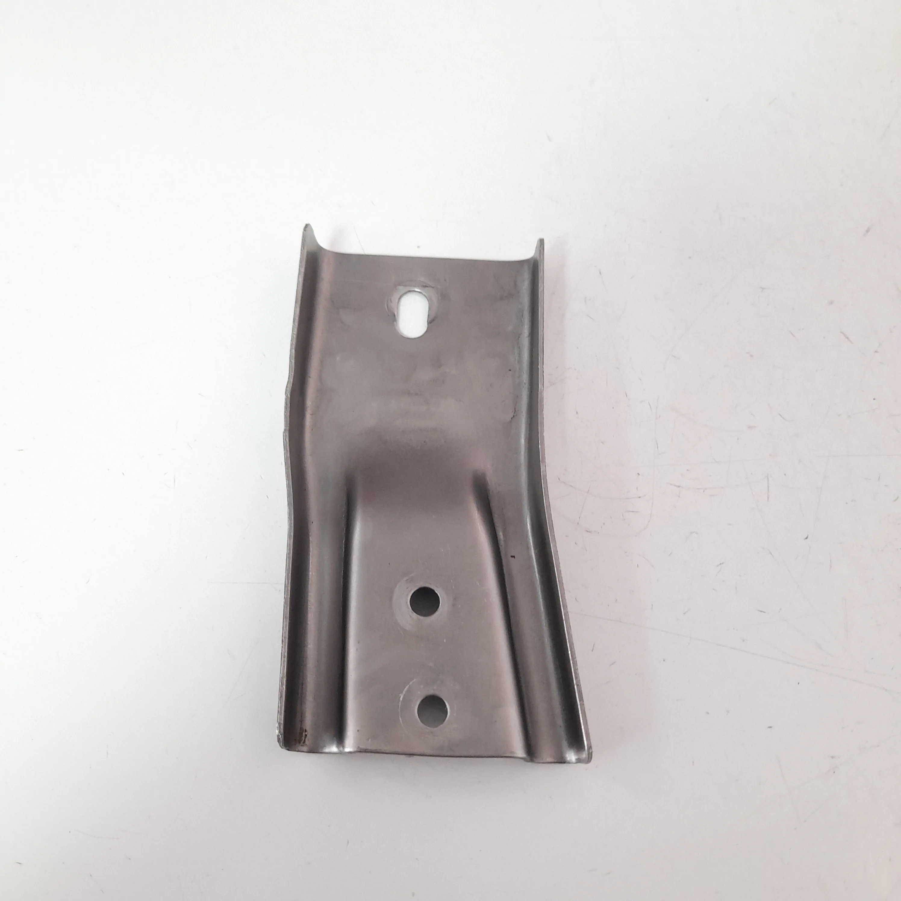 Tirante inferior esquerdo Do Vw fox 1.6 2022 flex