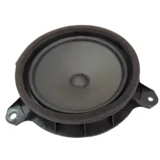 Alto falante porta tras esq Hilux 2.8 srx aut 2020