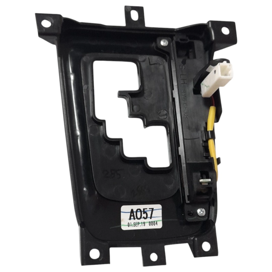 Moldura câmbio automático Hilux 2.8 2020 Aut