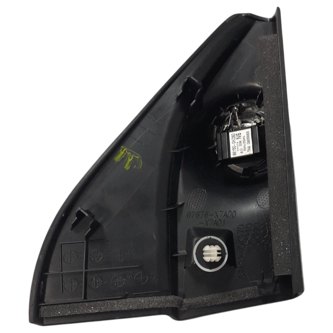 Acabamento interno retrovisor esquerdo Hilux 2020 2.8 2020 Aut