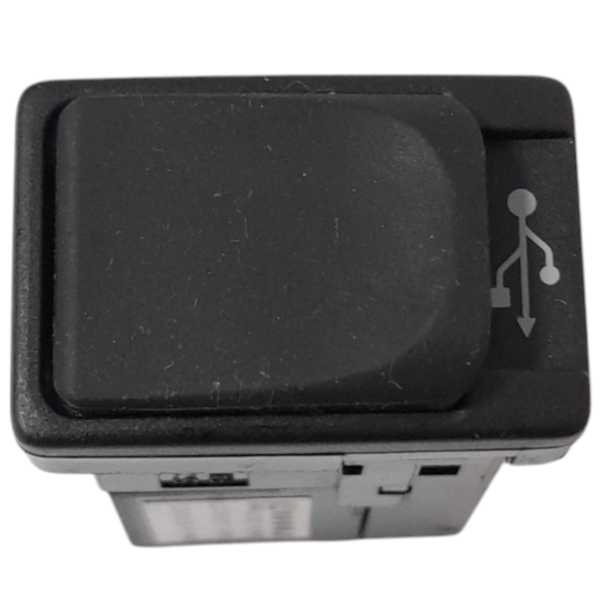 Conector interruptor USB Hilux 2020 2.8 2020 Aut