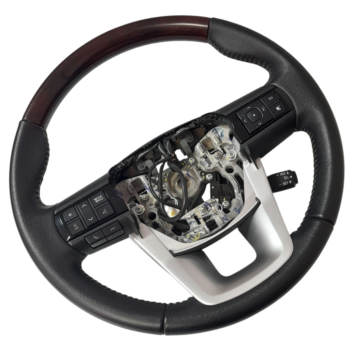 Volante de direção com comandos Hilux sw4 2020 2.8 aut