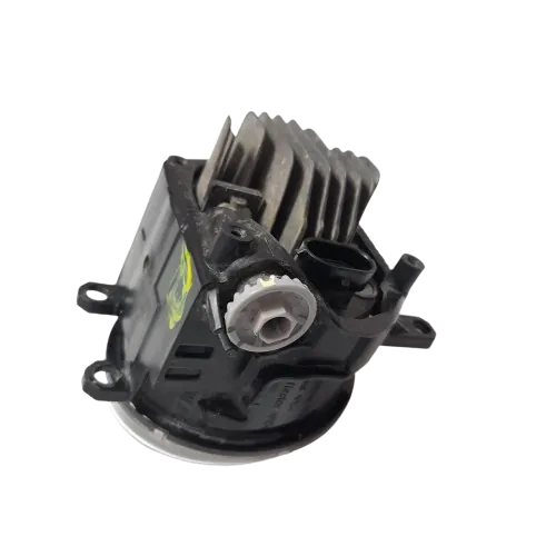 Farol de neblina farolete direito Hilux sw4 2020 2.8 aut