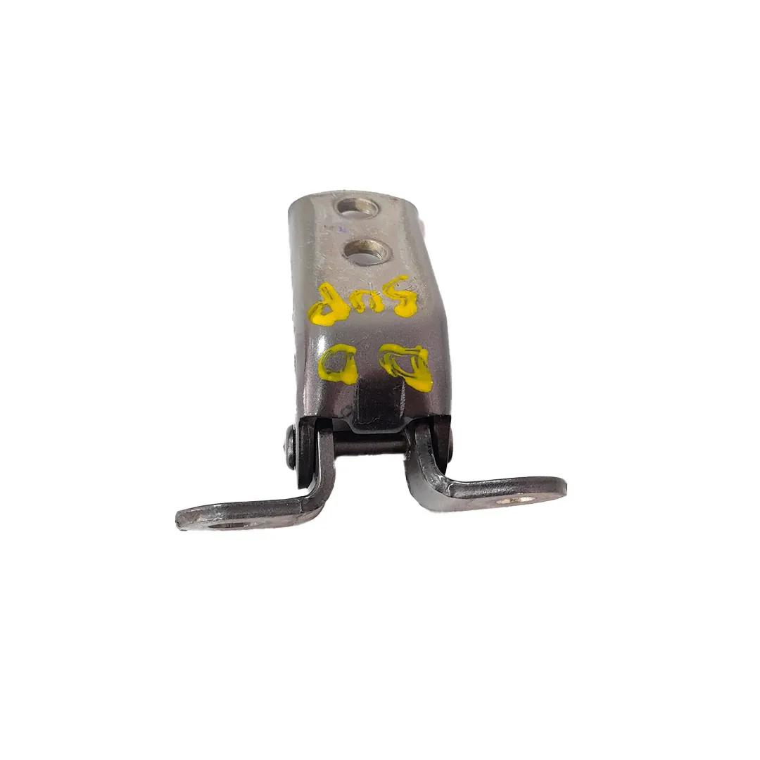 Dobradiça porta diant dir Hilux sw4 2020 2.8 aut