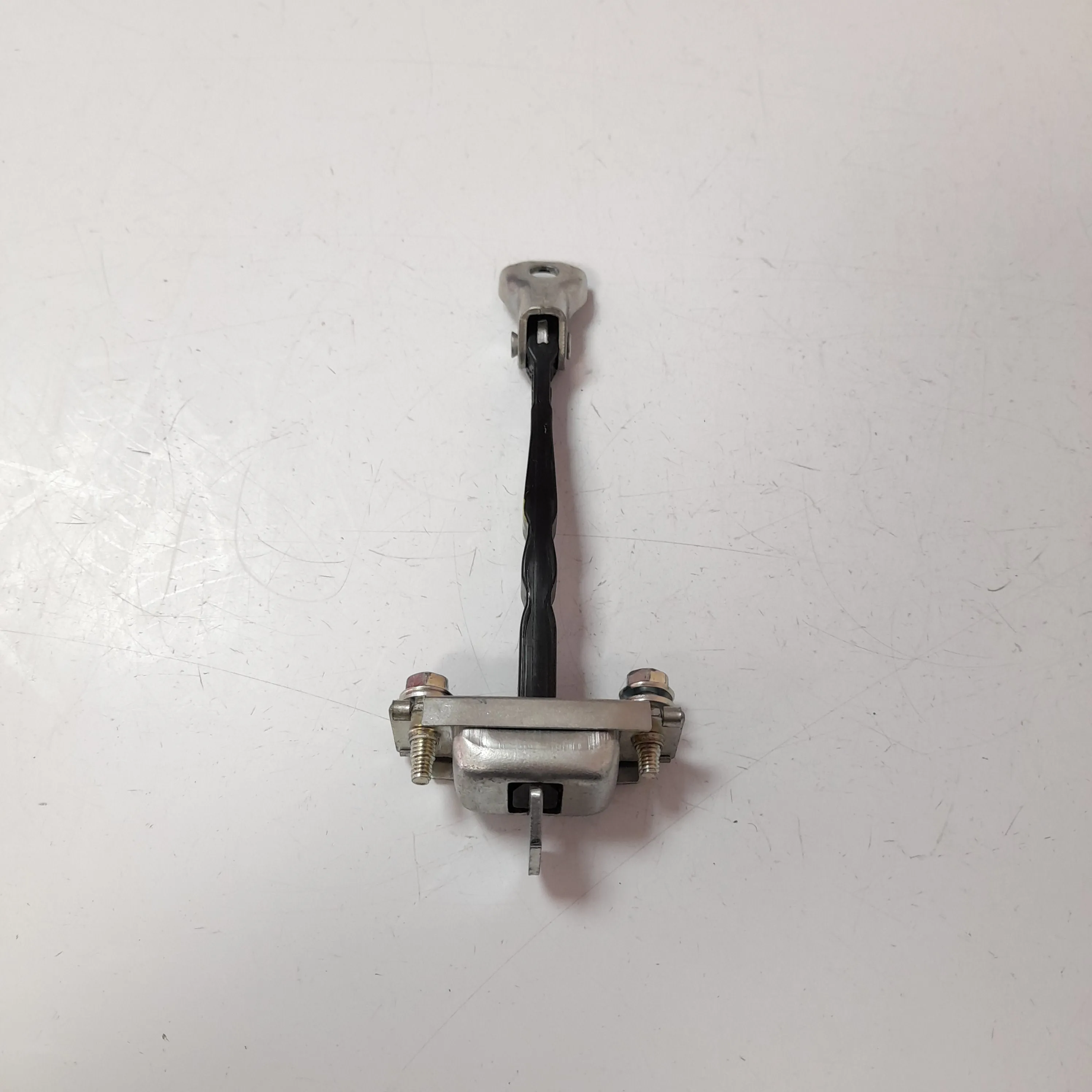 Limitador porta diant esq Hilux sw4 2020 2.8 aut