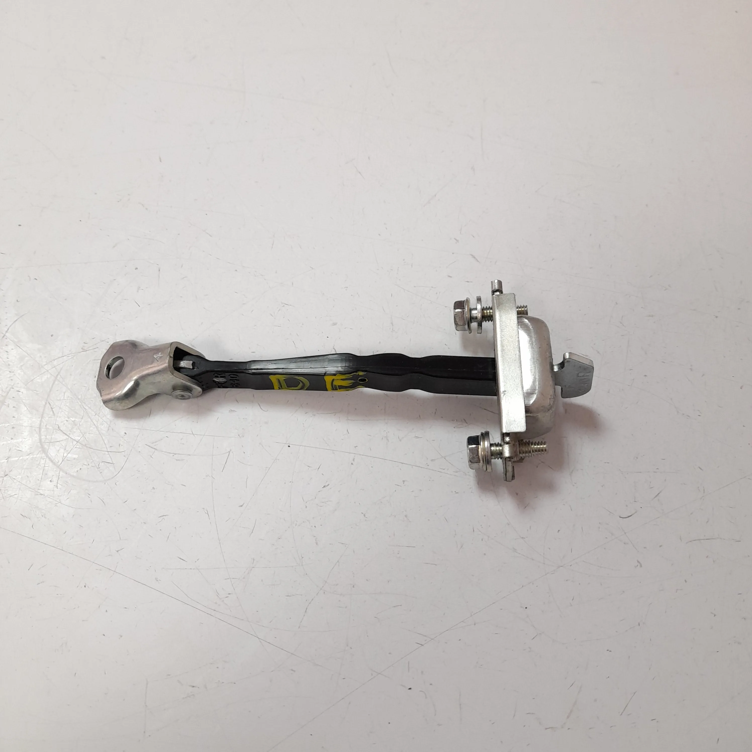 Limitador porta diant esq Hilux sw4 2020 2.8 aut