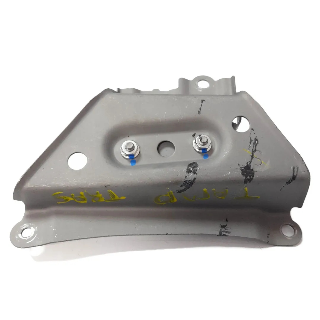Contra peso tampa traseira Hilux sw4 2020 2.8 aut