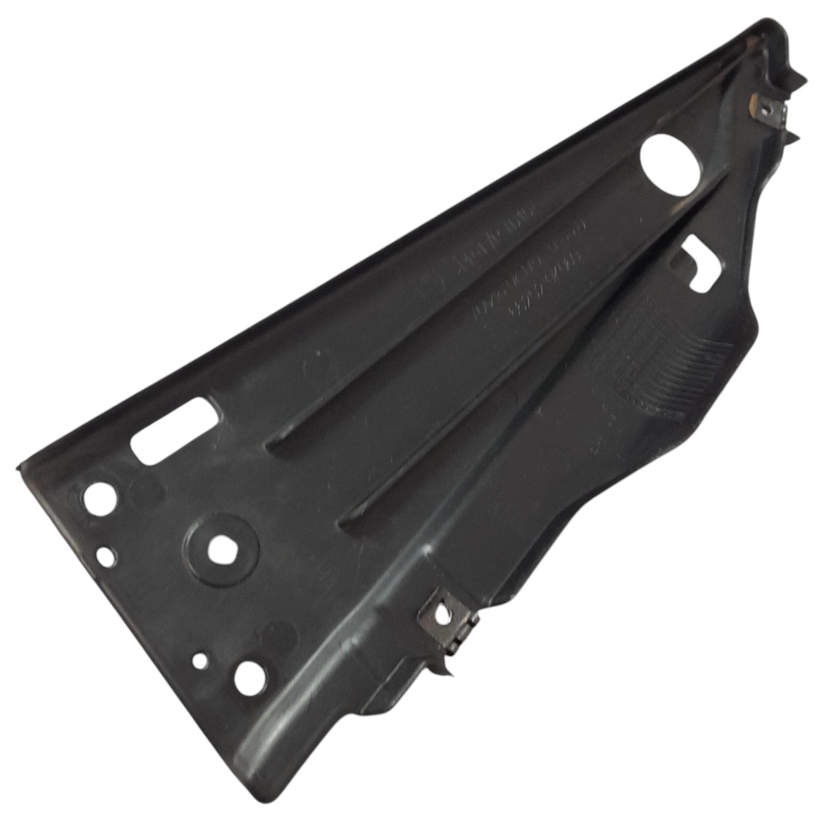 Suporte Guia Parachoque Tras Esq Hilux sw4 2020 2.8 aut