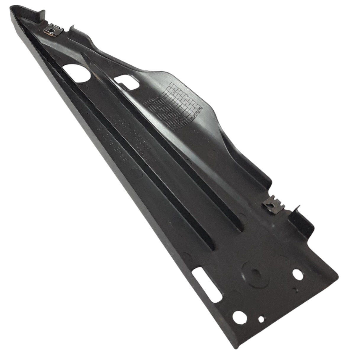 Suporte Guia Parachoque Tras Esq Hilux sw4 2020 2.8 aut