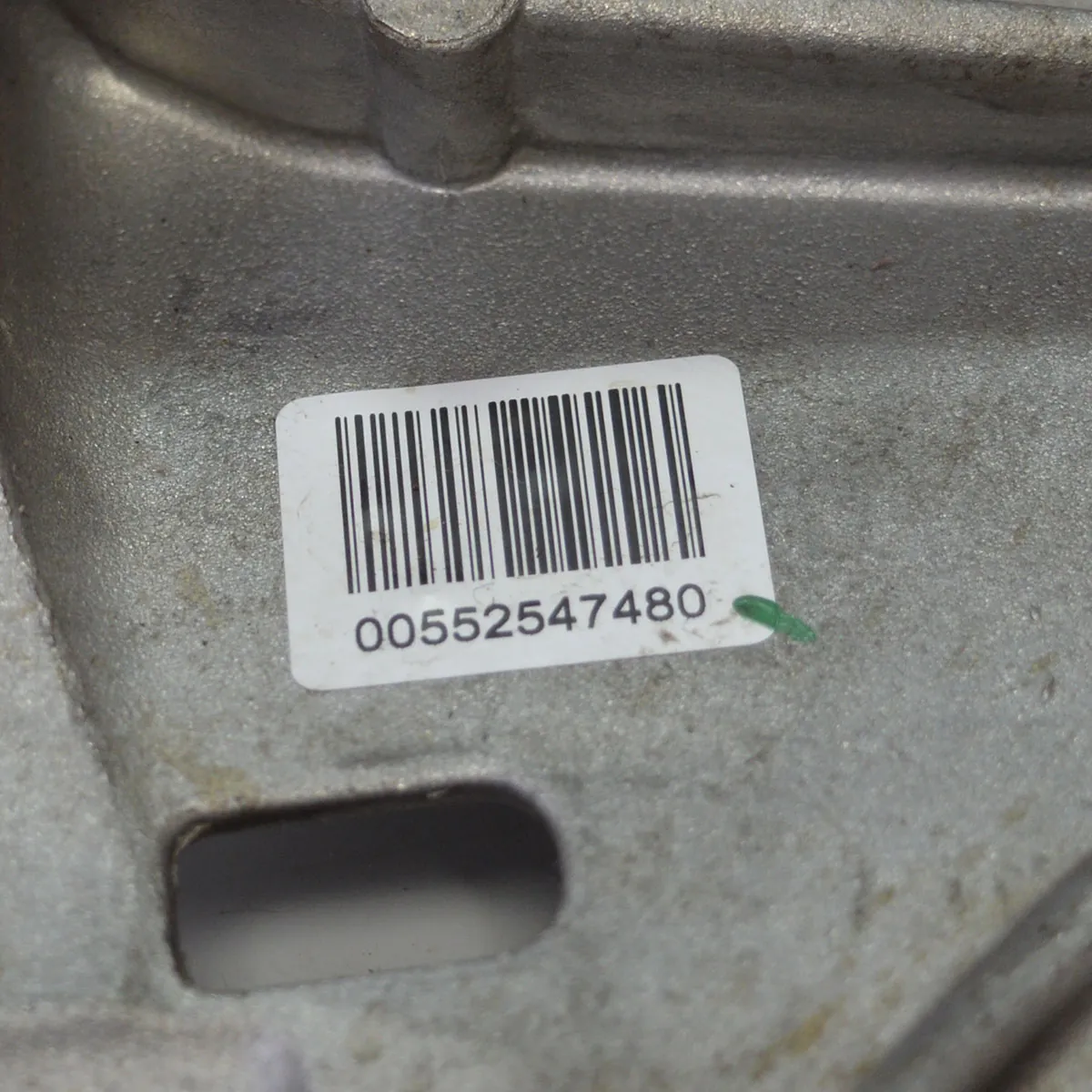Suporte compressor do ar condicionado 00552547480 Toro 2021