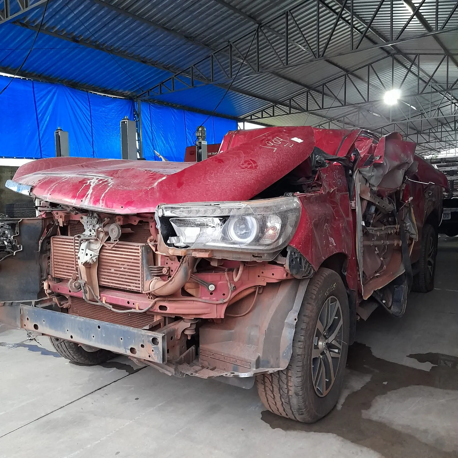 Sucata de Toyota Hilux 2.8 4x4 2017 SRX 177cv