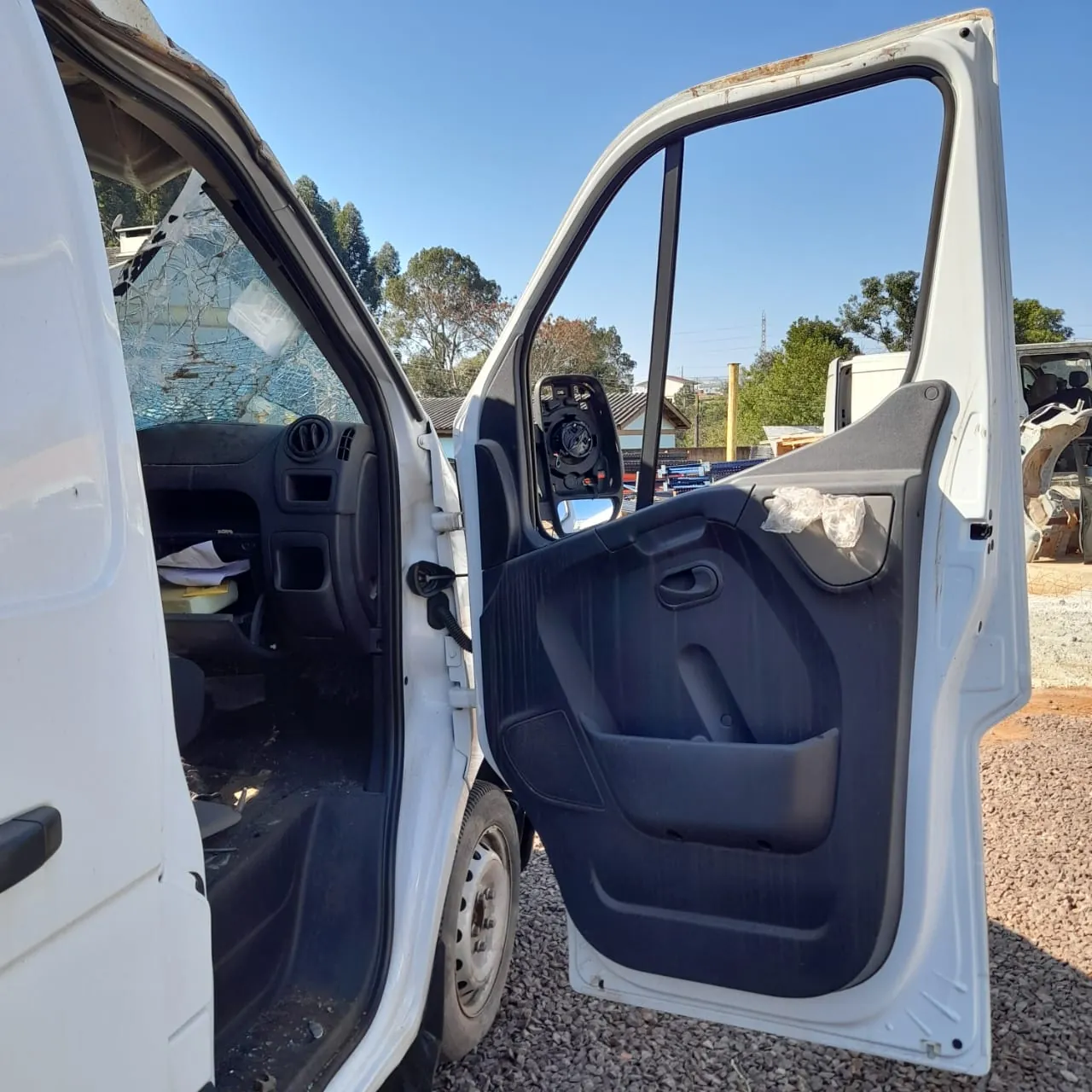 Sucata de Renault Master Furgão 2024 136cv 2.3 Diesel