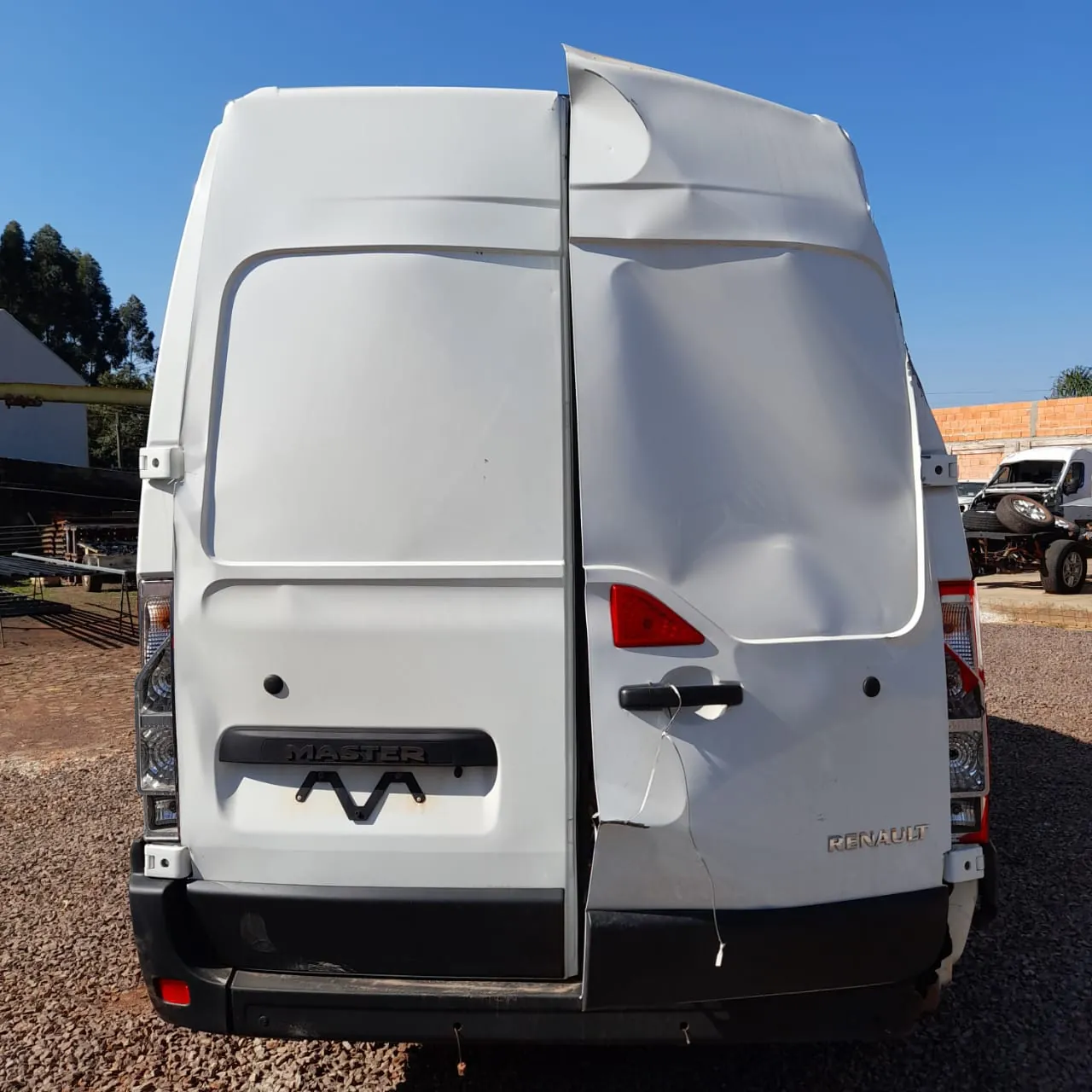 Sucata de Renault Master Furgão 2024 136cv 2.3 Diesel