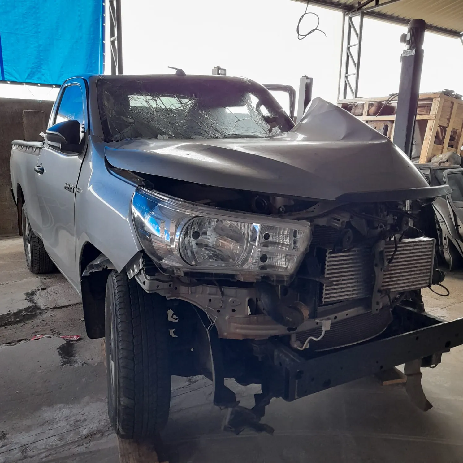 Sucata de Hilux CS Manual 2023 204cv 2.8 Diesel