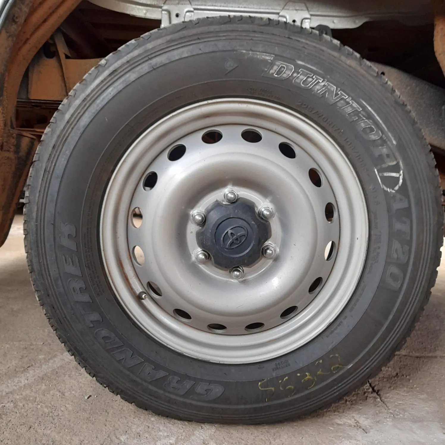 Sucata de Hilux CS Manual 2023 204cv 2.8 Diesel