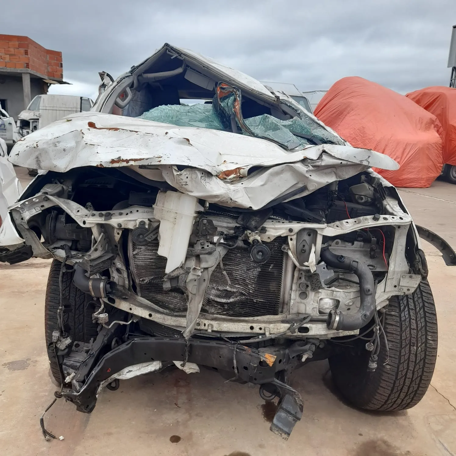 Sucata de Toyota Hilux SW 2017 2.8 Diesel 177cv Automática